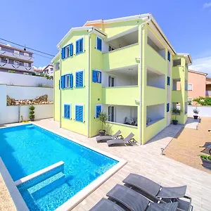 Mali Nono Apartment Salatic
